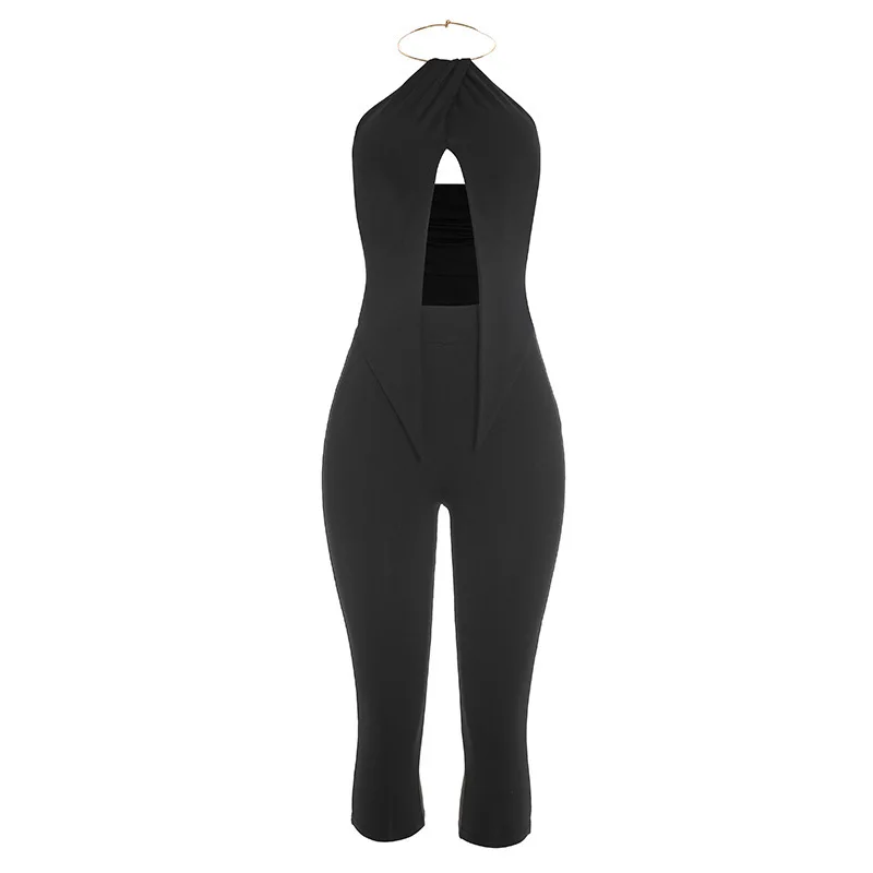 

Two piece set of tight fitting cropped top with metal ring hanging neck+pants
