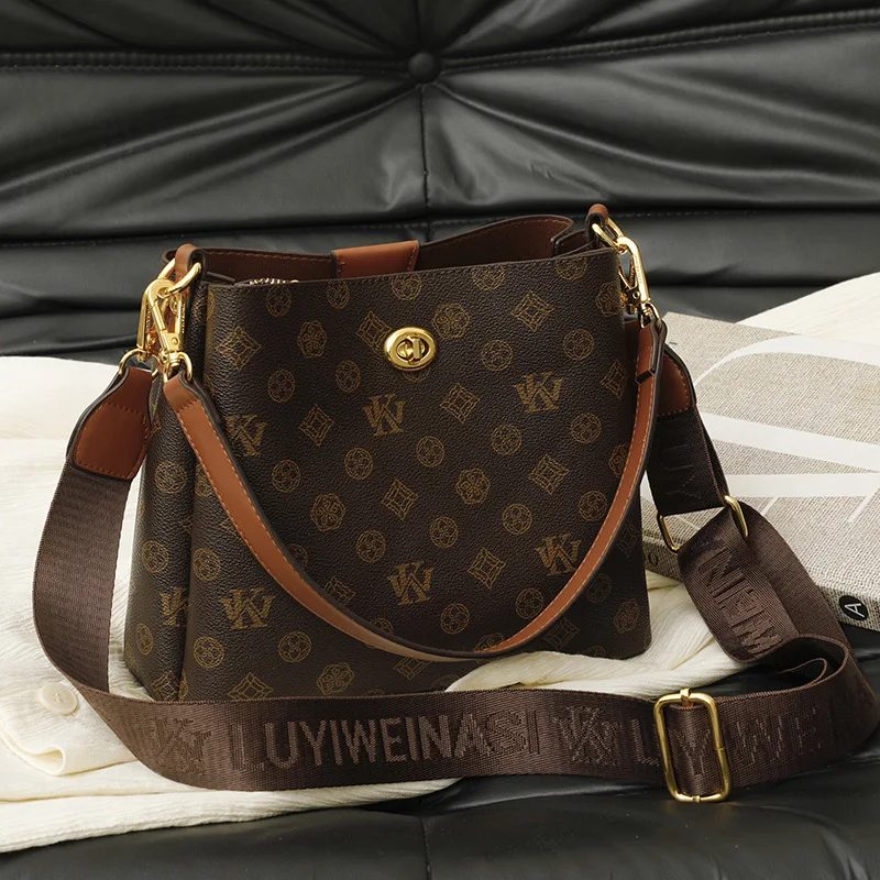 

2025 Monogram Tote Bag, Women's Wide Strap Crossbody Purse, Luxe Shoulder Bucket Bag, Chic Commuter Day to Night Bag, Textured