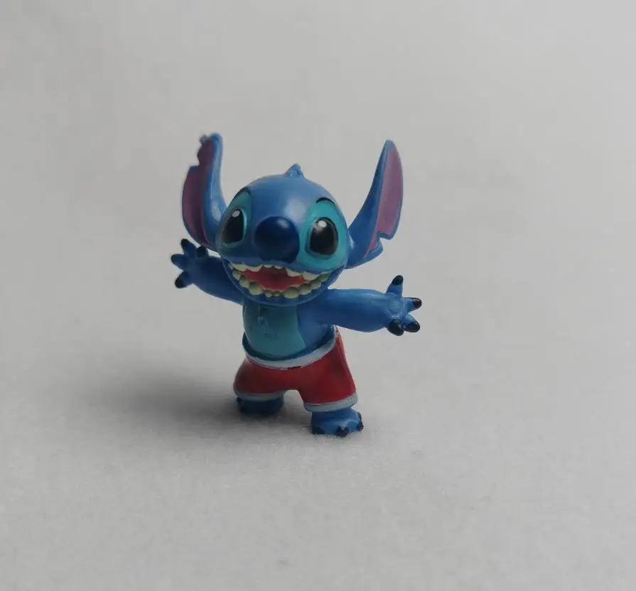 8 pezzi 3-4 cm Lilo & Stitch cartone animato carino figura modello collezione Anime ornamento da tavolo decorazione torta di compleanno giocattoli per bambini regali