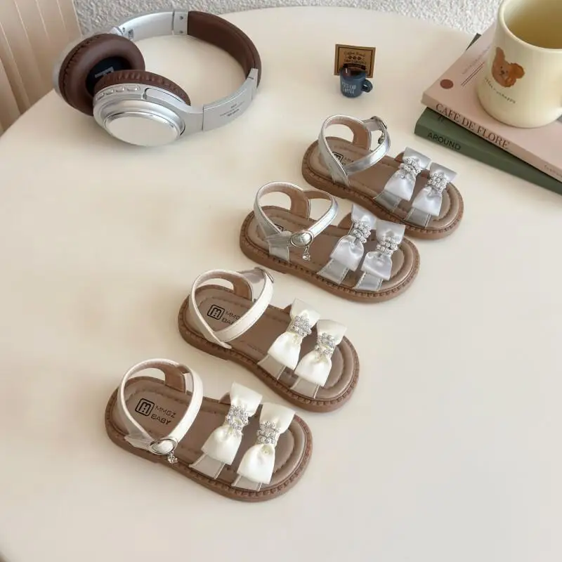 

Повседневная обувь Kawaii, детская обувь, сандалии для девочек, мягкая подошва для маленьких девочек, летние нескользящие туфли с бабочками и стразами для принцесс, новинка