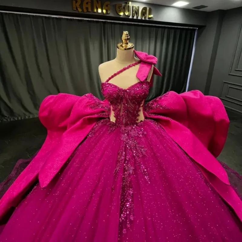 

Customized Shiny Rose Red Quinceanera Dresses Off the Shoulder applique Lace layering Long tail Bow Vestido 15 Quinceanera