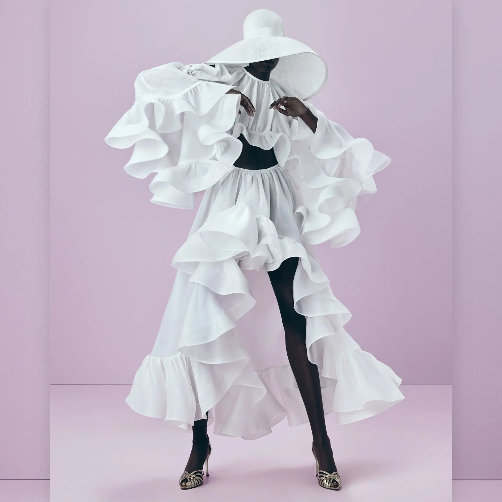 2025 Trend Women's Dramatic Layered Tulle Dress with Ruffles Asymmetrical V-Neck Evening Gown Party Costume Flowy Sheer Chiffon