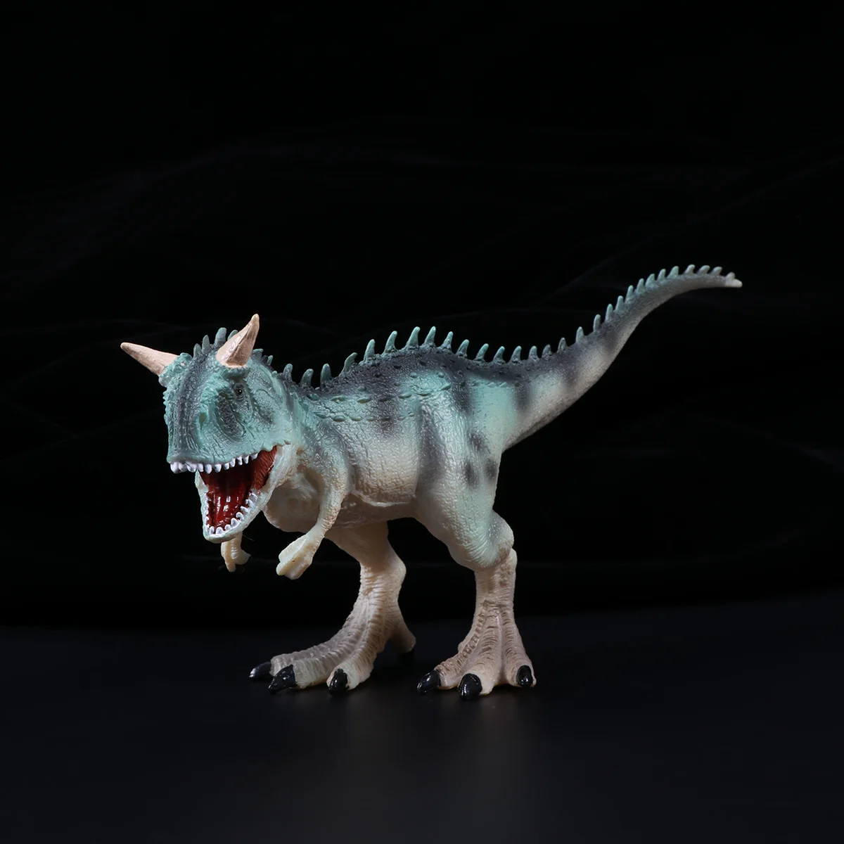 

Realistic Dinosaur Model Plastic Carnotaurus Animal Figure Toys for Kids Children (JZD005) dinosaur toys