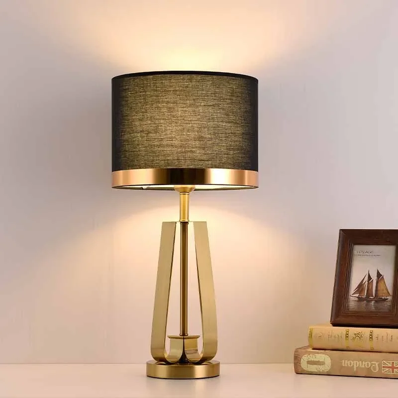 

Postmodern Cloth Table Lamp European Hotel Living Room Room Bedroom Study Table Lamp Modern Model Room Decoration Desk Lamp