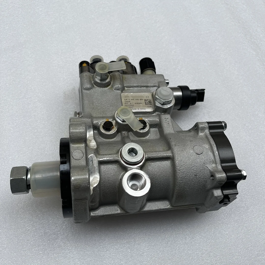 

Топливный насос высокого давления Common Rail 0445025602