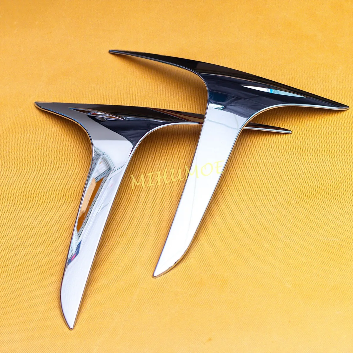 

For Toyota Yaris Cross 2021 2022 2023 2024 2025 2026 Glossy Chrome Car Front Bumper Fog Light Lamp Cover Trims