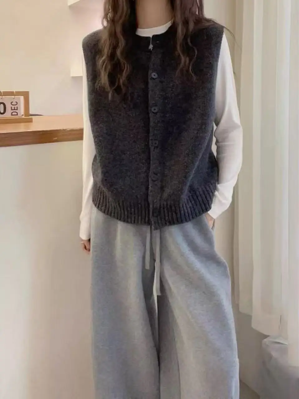 

ay round Ne Knitted Wool Sweater Vest Women's Open Cardigan Autumn Winter New Sle Versatile Layering oulder Bared Kni...