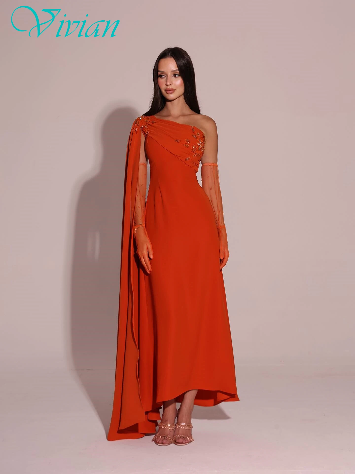 Aangepaste rechte schouder mouwloze elegante avondjurk delicate feestjurk mode moderne op maat gemaakte gelegenheidsjurken