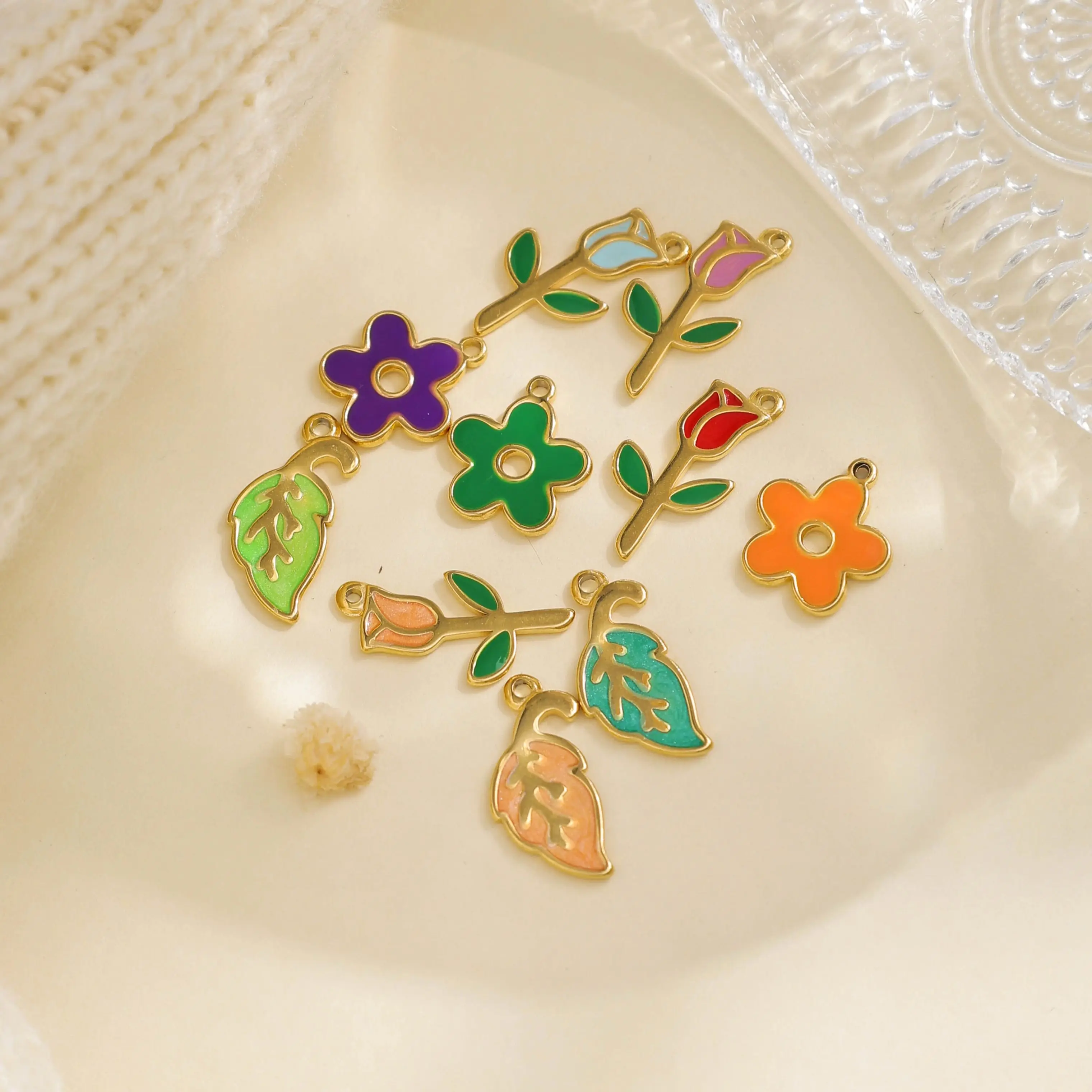 5-Piece Set of Enamel Flower Stainless Steel Charms for DIY Jewelry Making – Includes Tulip and Leaf-Themed Pendants
