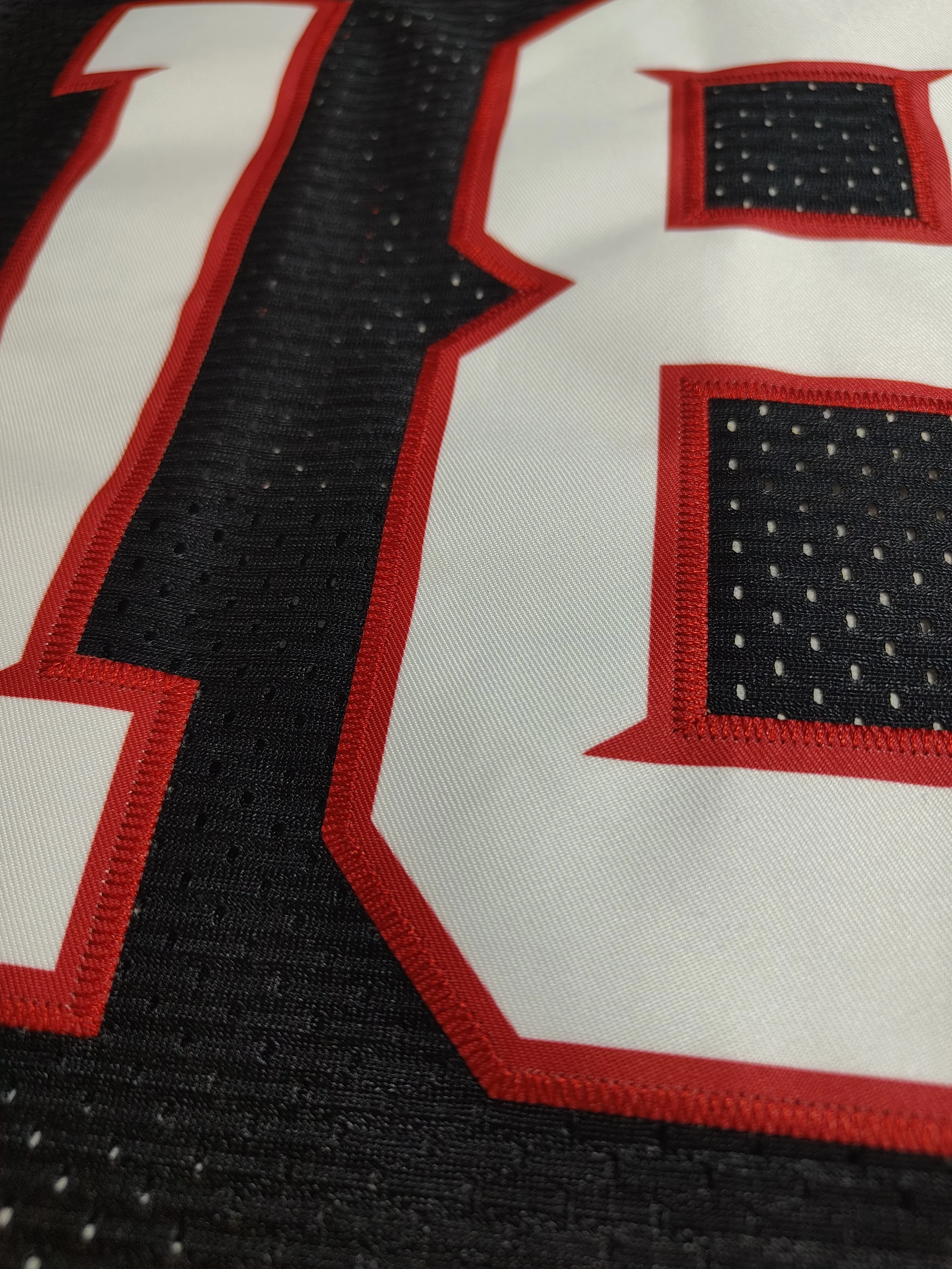 Uomo # 13 # 23 # X # 18 Maglia da football americano ricamata Camicia personalizzata traspirante MEAN MACHINE CREWE Maglia da allenamento Uniforme da calcio