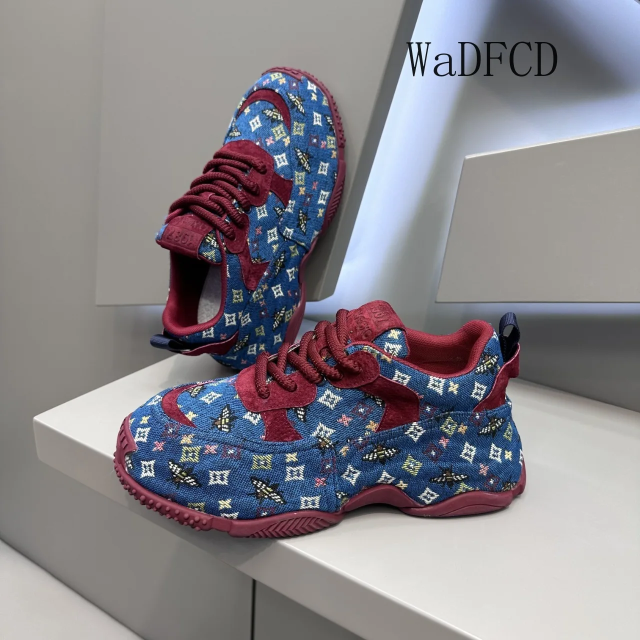 

Мужские кроссовки на массивном каблуке, легкая подходящая спортивная обувь, модная повседневная кожаная ткань, дышащая обувь на платформе с увеличенной внутренней стороны