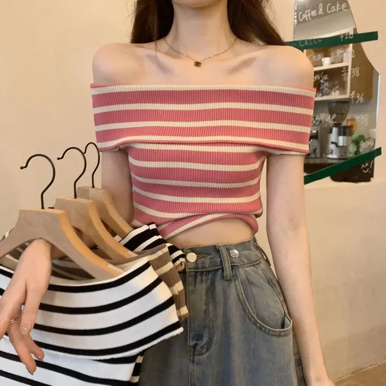 

Women's T-Shirt 2025 Spring Summer Latest Hot Girl Retro Slim Fit Versatile One Shoulder Bare Short Sleeve Striped Knitted Top