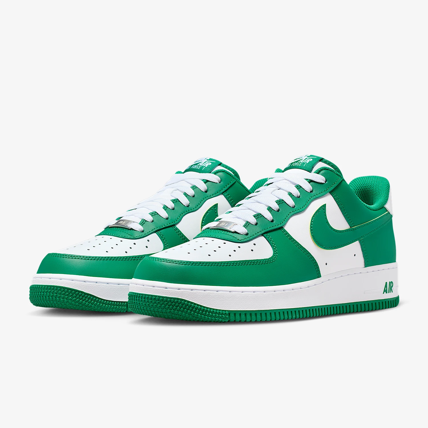 Tênis esportivo masculino Nike Authentic Air Force 1 de cano baixo, respirável e resistente ao desgaste FJ4146-122