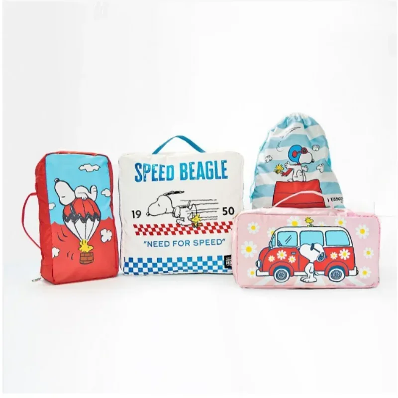 Japonês Snoopy Organizador De Viagem, Organizador Útil, Mala De Roupas, Saco De Sapatos, Conjunto De Armazenamento, Travel Essentials, Cube Bag, 4 Pcs