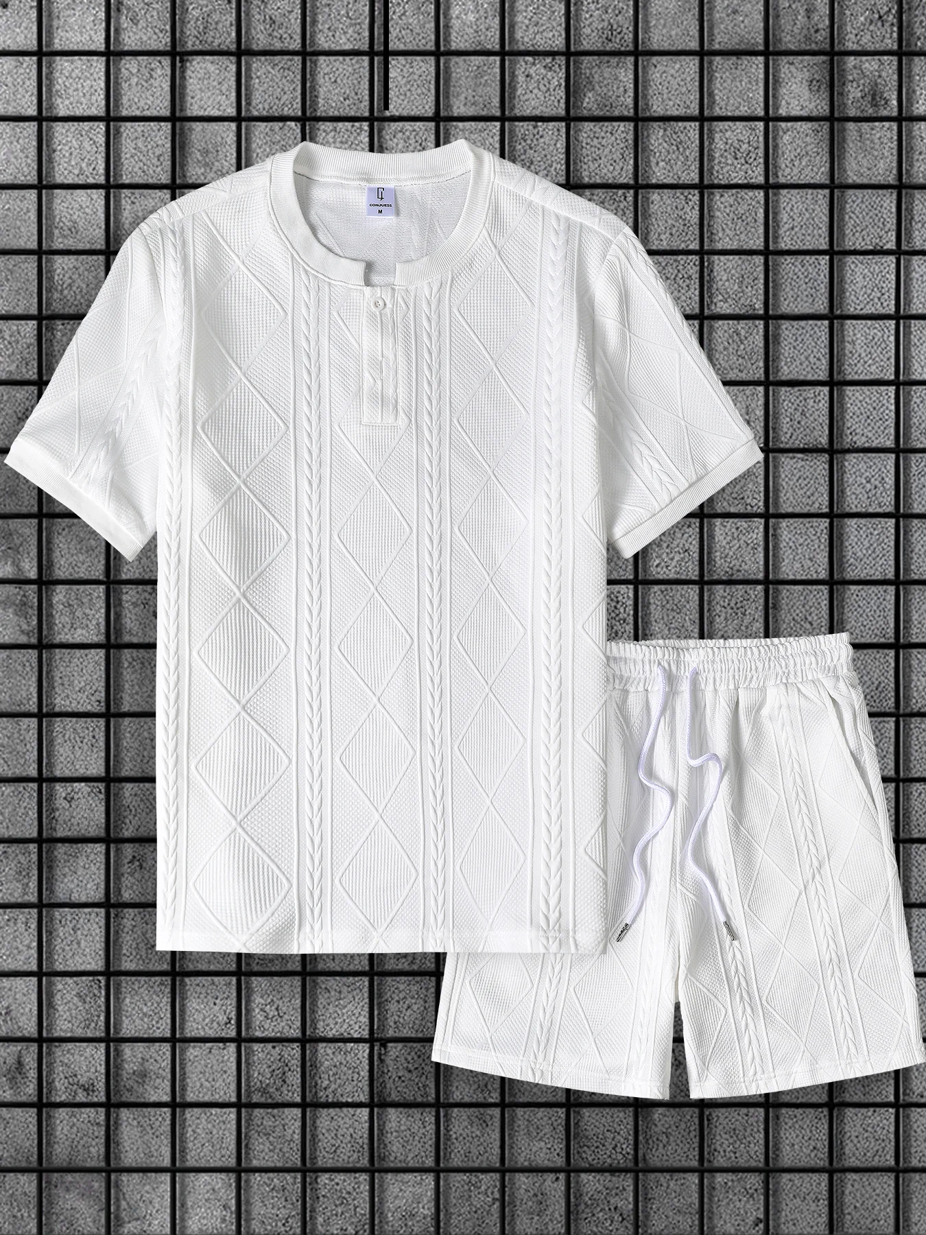 Three-Dimensional Diamond Jacquard Texture Men's Two-Piece Set, White Casual Loose Henley Collar Short-Sleeve T-Shirt and Drawstring Shorts, Men's Summer Daily Outfit Set - view 2