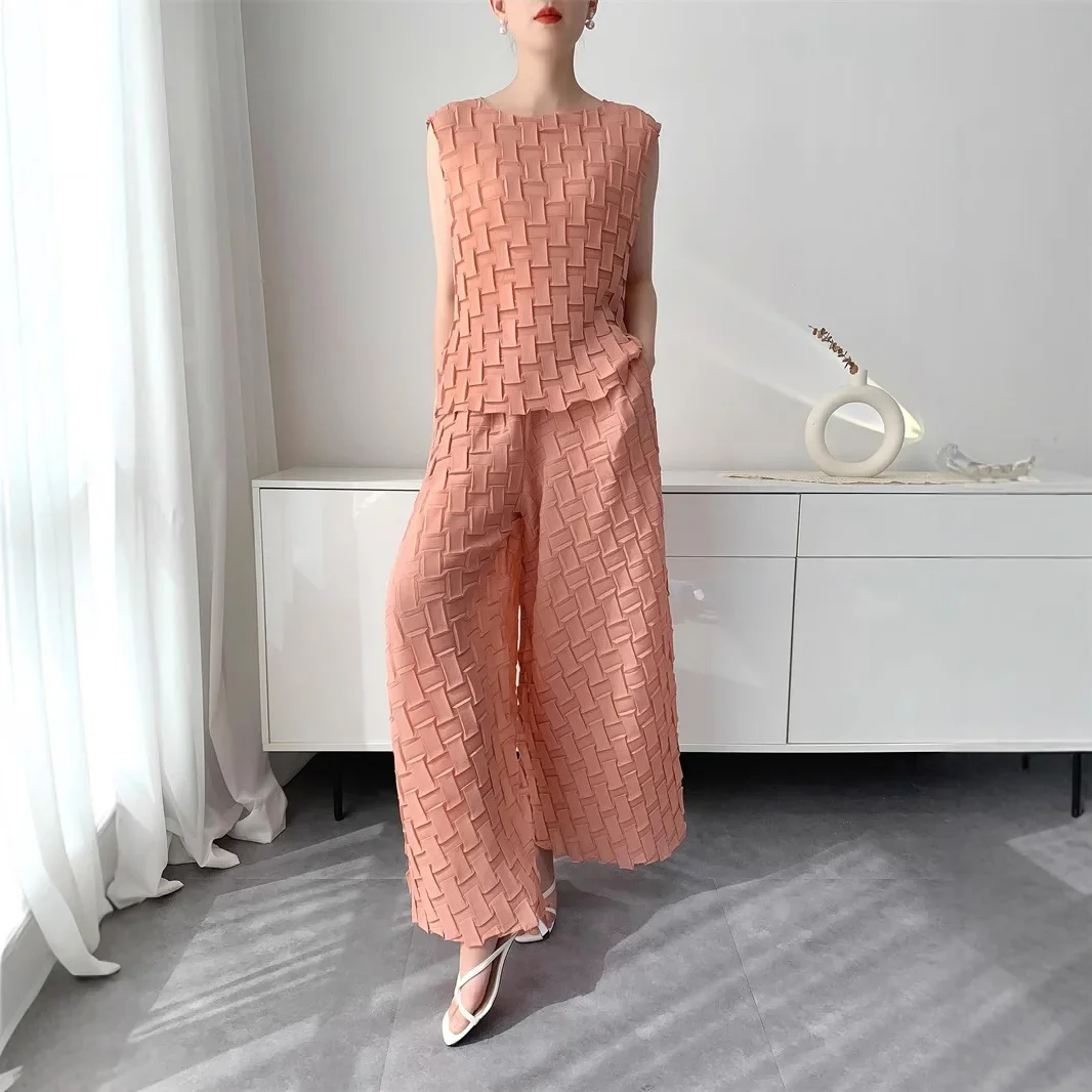 

Miyakashi Handmade Wrinkled Pants Set Women's 2025 New Top + Flared Trousers Comfortable and Casual Design Two-Piece Set