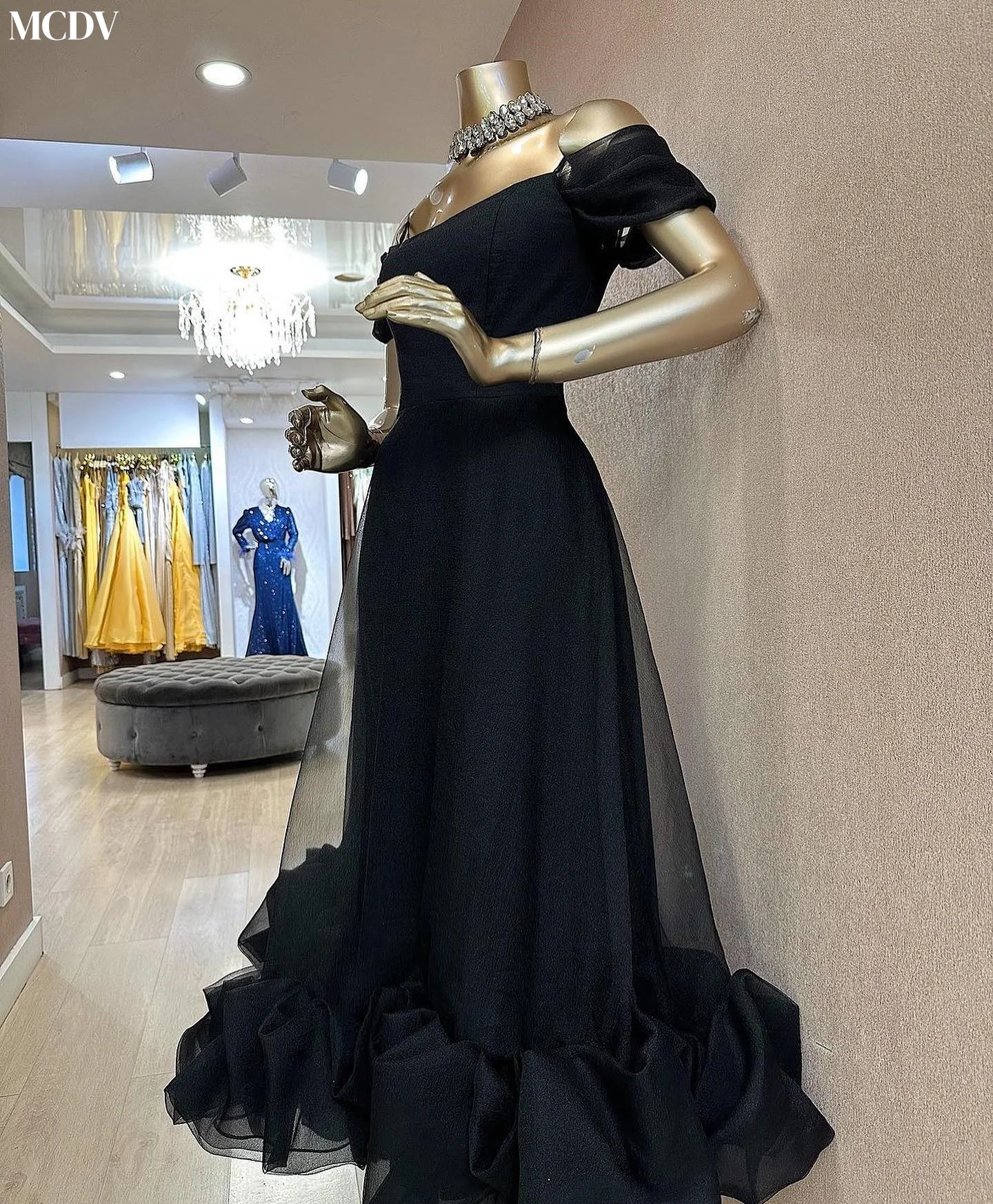 تخصيص الكلاسيكية تول ألف خط قبالة الكتف الكشكشة مساء اللباس عالية الجودة قارب الرقبة قصيرة الأكمام فساتين المشاهير #2