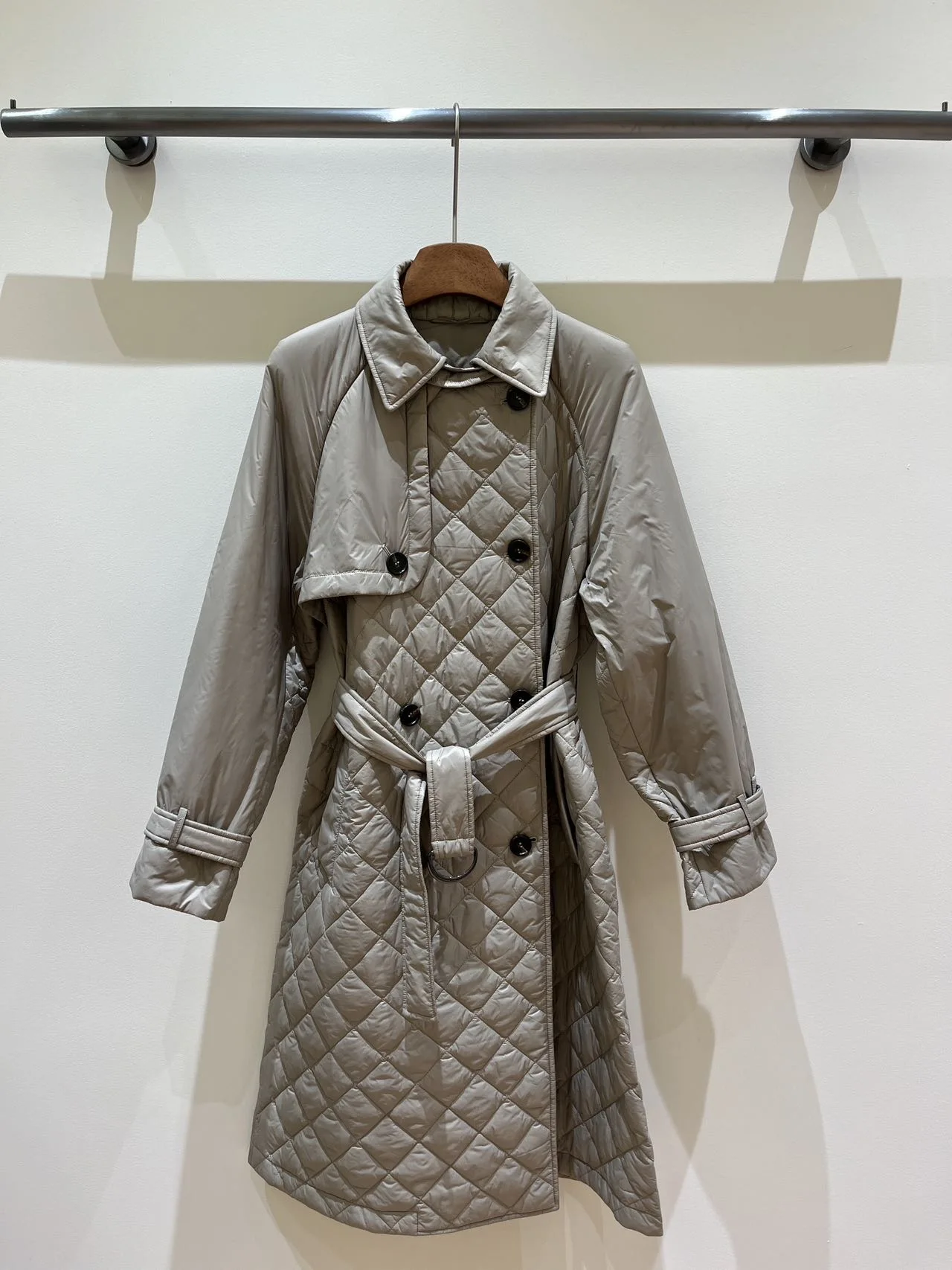 2026 Winter New High-Quality Fashionable Commuter Coat With Diamond Pattern And Quilted Design For Women