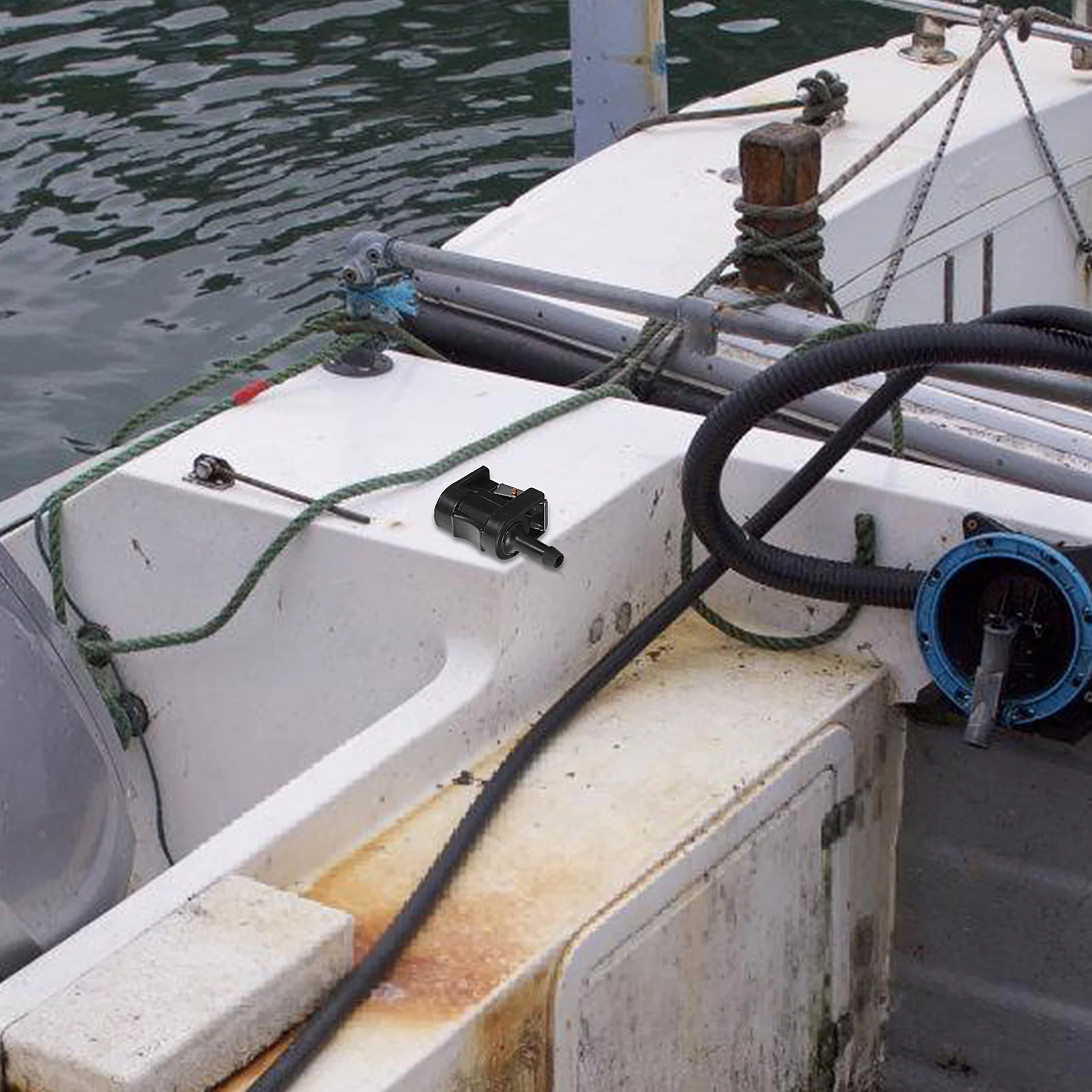 Соединитель шланга с зажимом Деталь