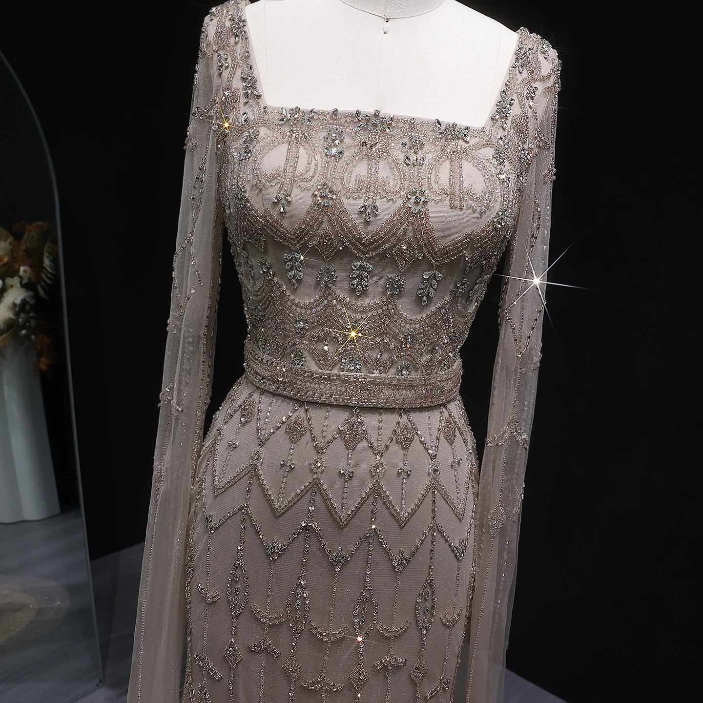 Sharon Said Luxuriöses Kristallrosa Quadratisches Abendkleid mit Cape-Ärmeln, Türkis, Arabische Damen Hochzeitsfeierkleider SS089, Anpassbar – Detail 13