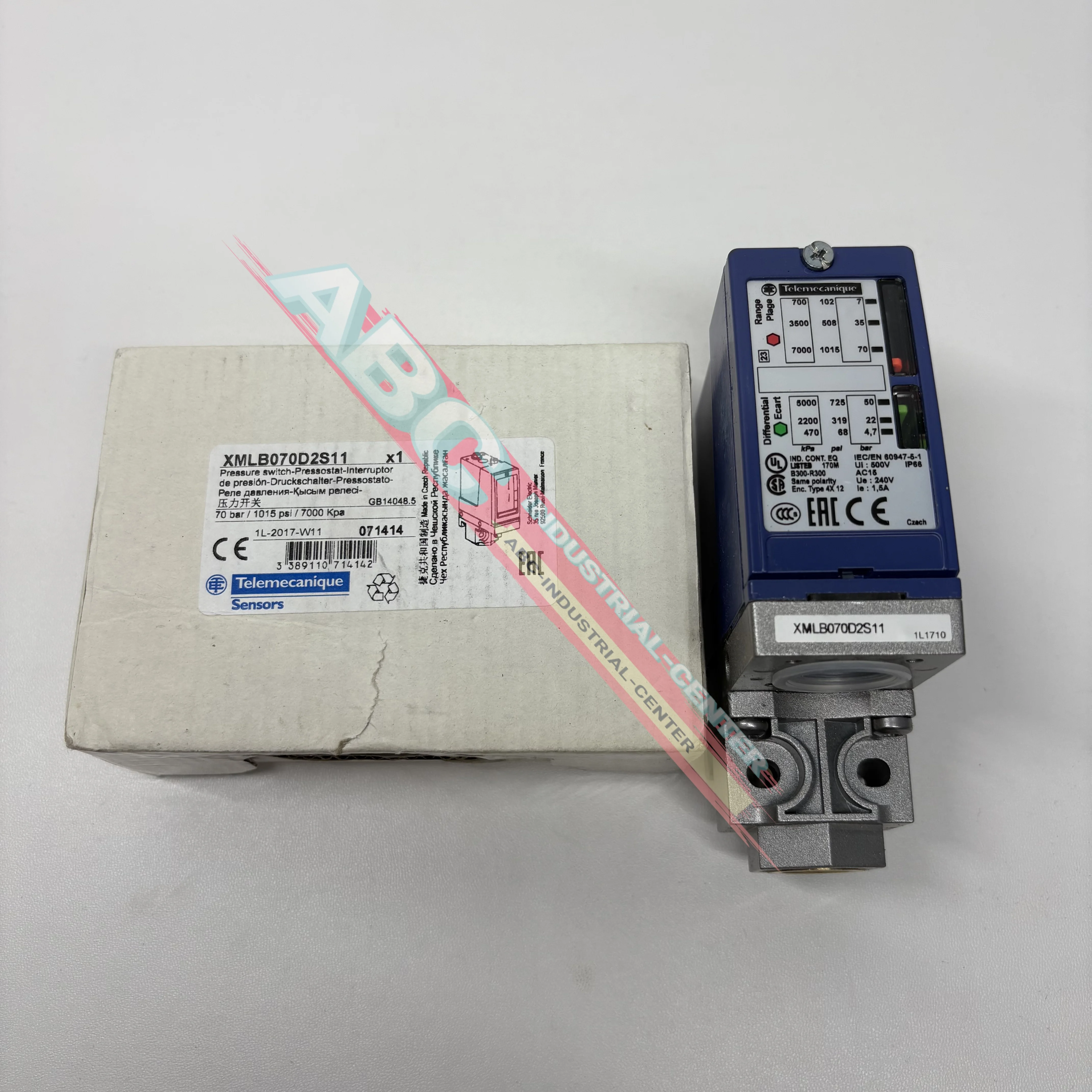 

New original XMLB070D2S11 Pressure Switch