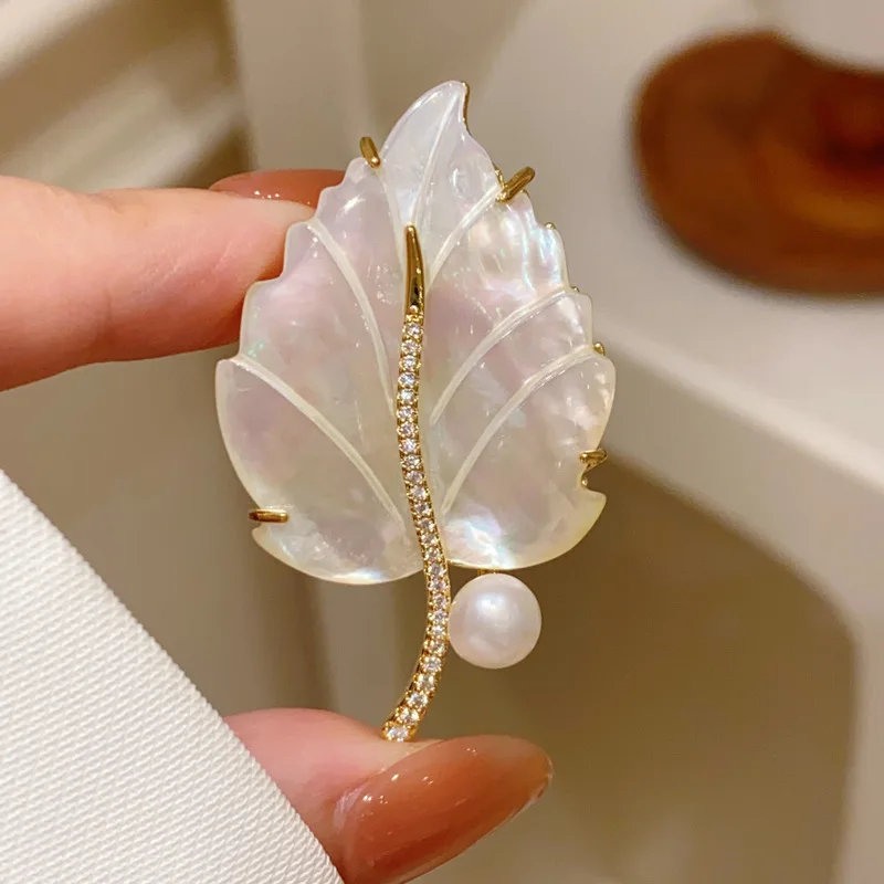 Natural Mother Of Pearl Leaf Brooch Paved Clear Cubic Zirconia Stem Freshwater Pearl Drop Gold Tone Elegant Daily Women Lapel