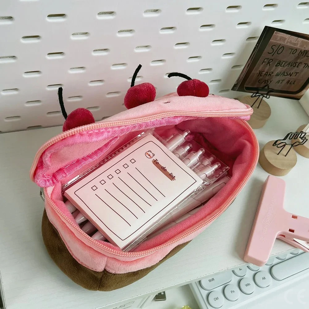 Estojo de Lápis Fofo em Forma de Bolo de Cereja, Grande Capacidade para Armazenamento de Material Escolar para Meninas, Presente de Volta às Aulas
