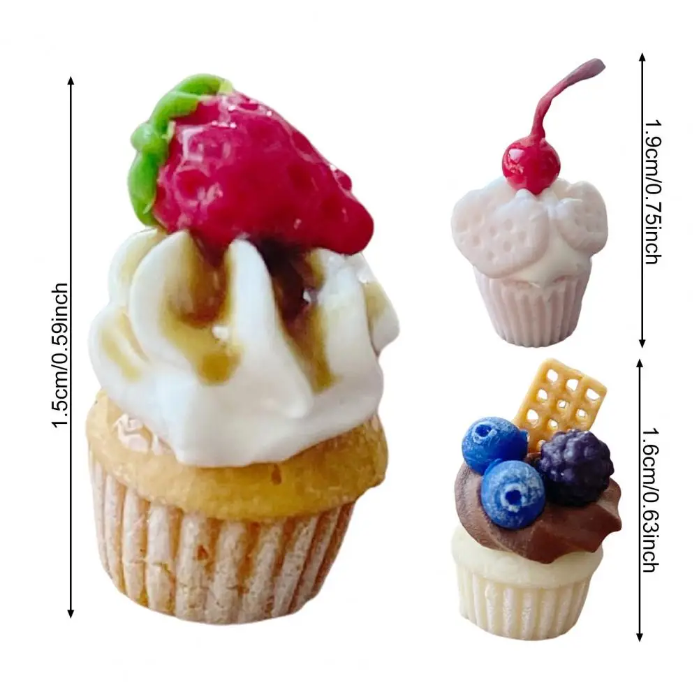 Modello realistico di cupcake Modello di cupcake in miniatura Accessori di frutta per la decorazione della casa delle bambole Simulazione di dessert in argilla