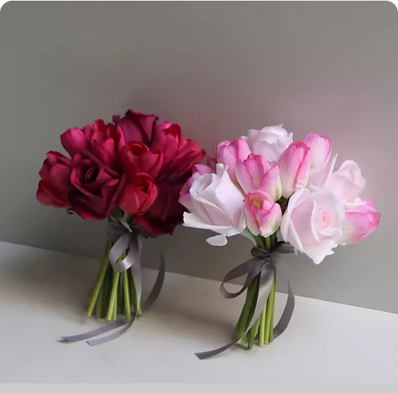 

Маленький букет подружек невесты, сестер, девочек-цветочниц, имитация свадебной фотографии, букет цветов, стол для домашнего офиса, шелк