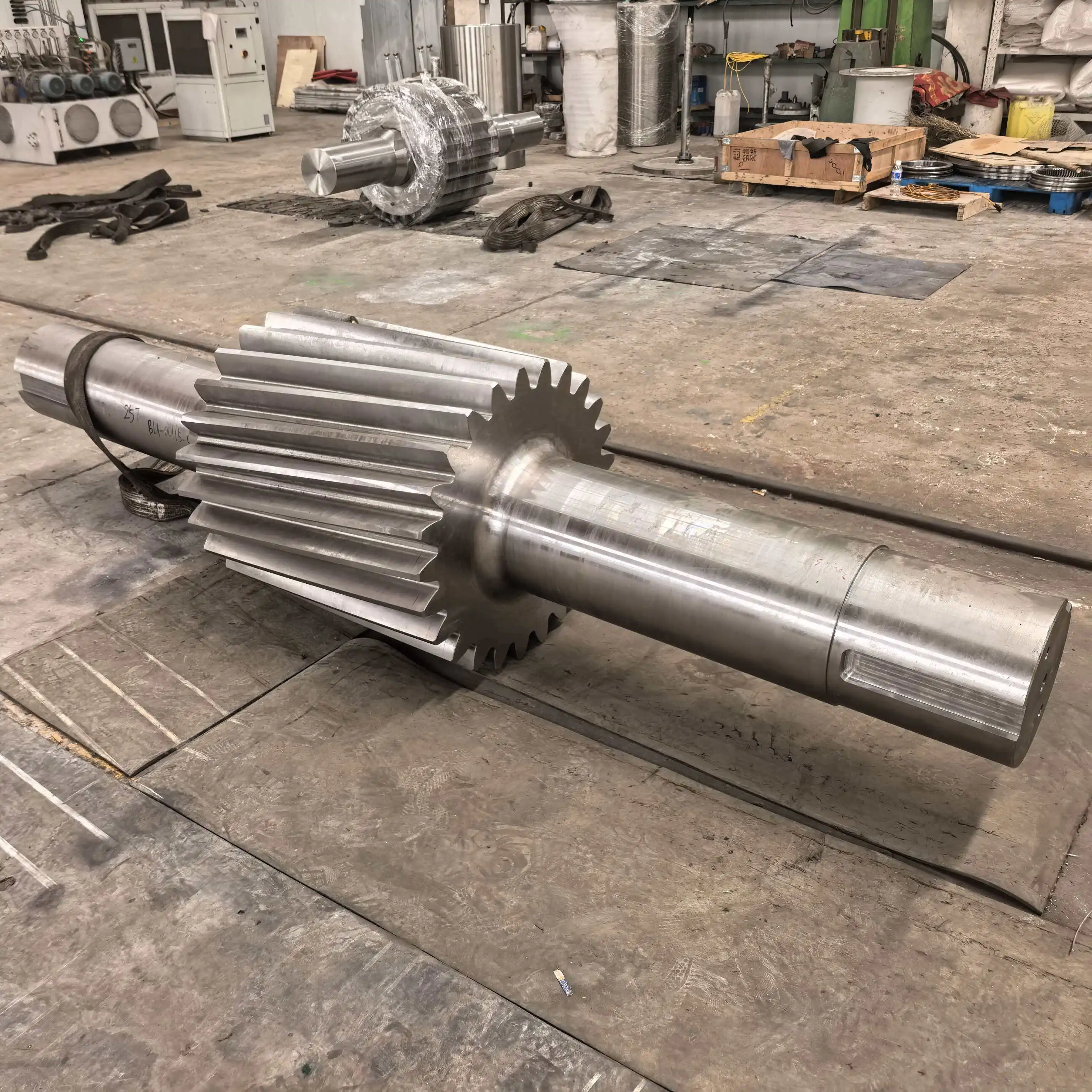 High Toughness Forged Gear Roller Shaft | Custom Industrial Drive Shaft for Mechanical Gearbox Assembly