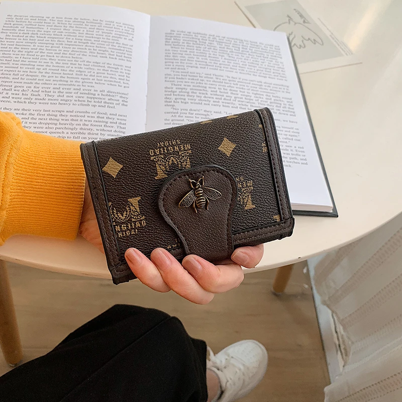 

Fashionable Female Wallet Mini Bag, Portable Easy To Carry Design With Multifunctional Pockets And Premium Finish