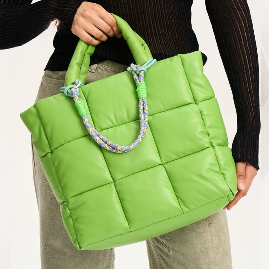 

Designer Puffy Shoulder Bags Women Quilted Space Down Feather Padded Cotton Handbag Winter Large Capacity Warm Shopping Purse
