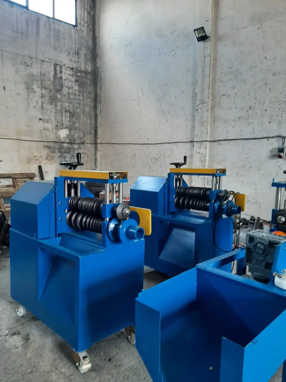 Cable Peeling machine