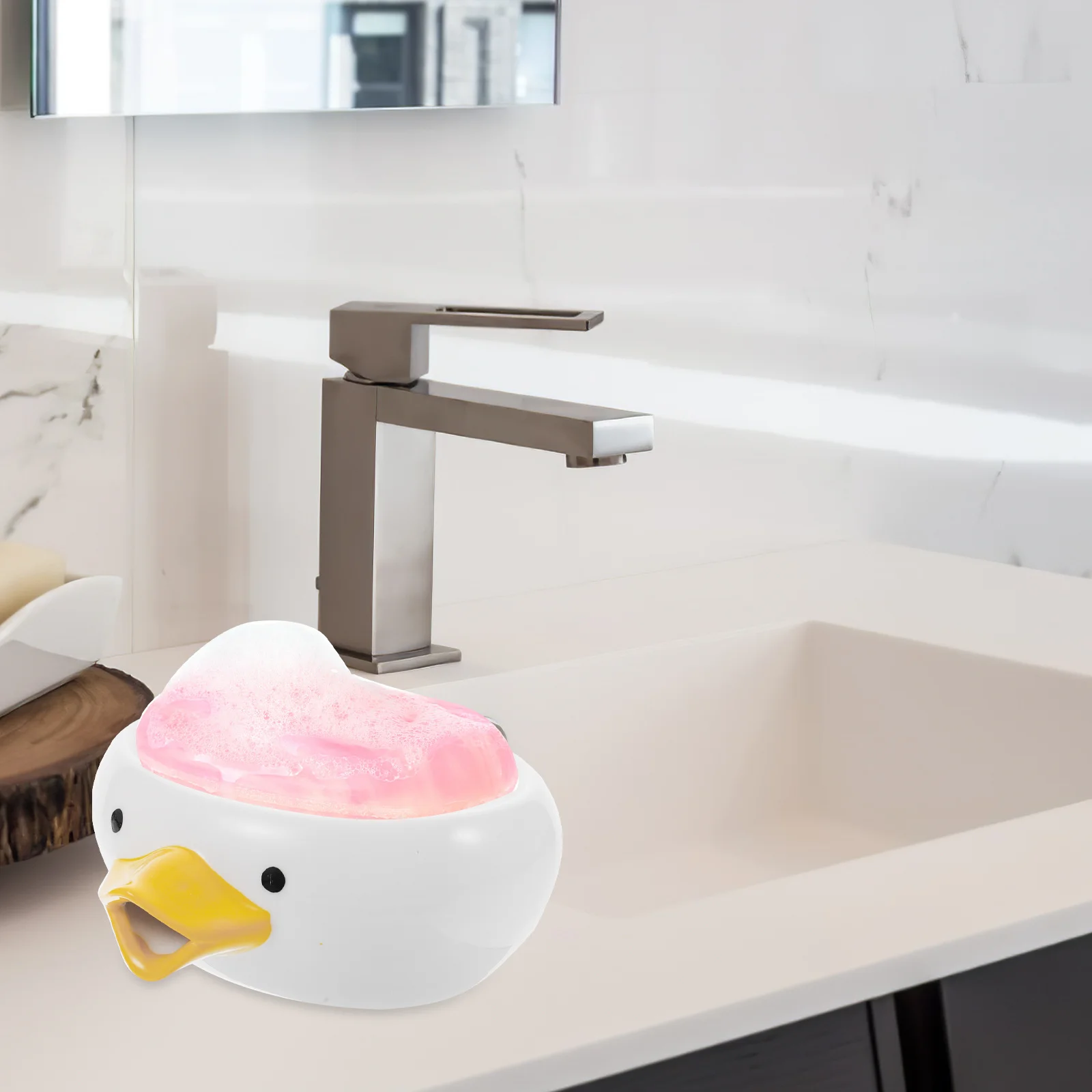 

Ceramic Duck Soap Dish White Cartoon Design Self Draining Soap Holder for Bathroom Kitchen Decorative Box Home Supplies