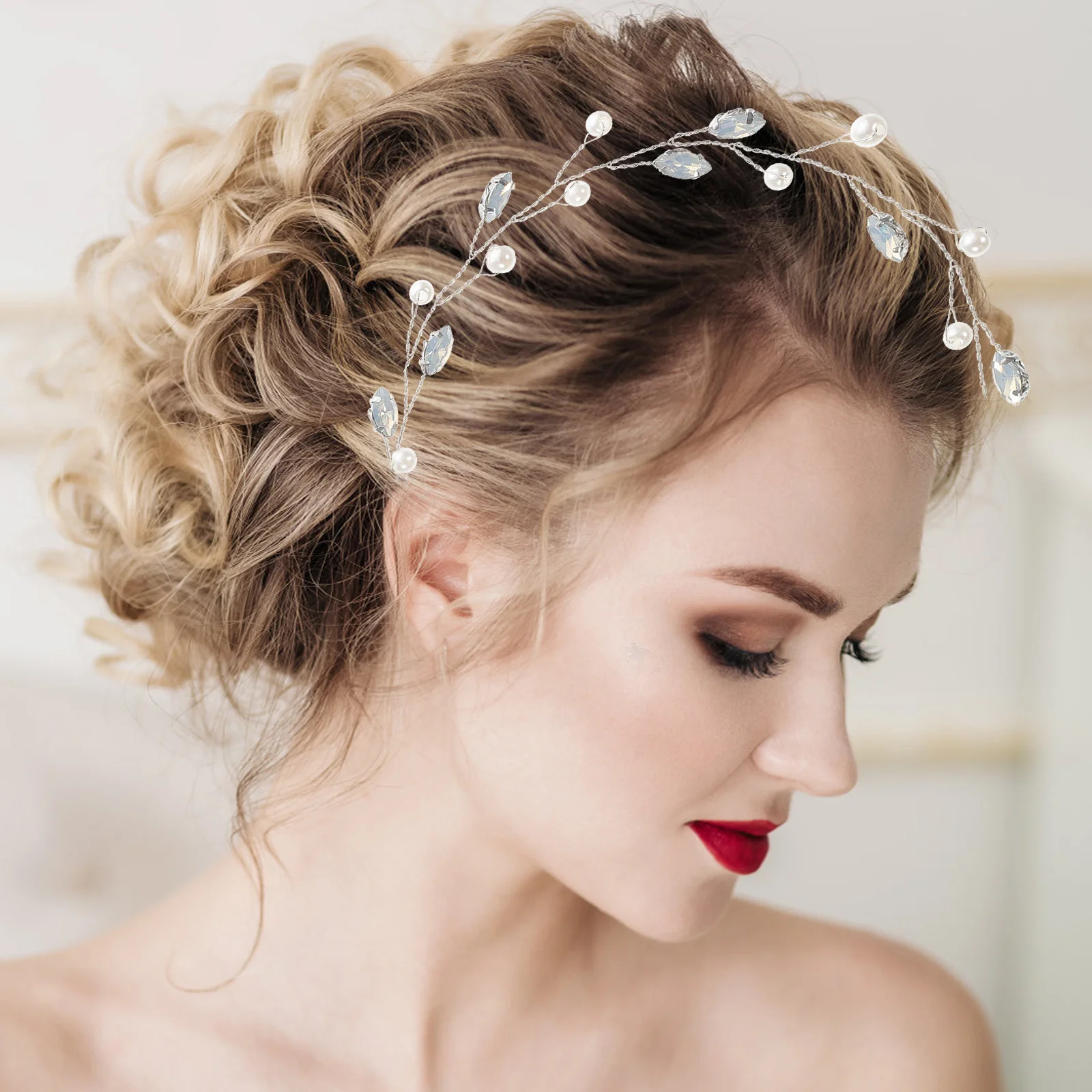 

Pearl Hair Vine Delicate Crystal Bridal Headpiece Wedding Hair Accessories for Bride Bridesmaid Special Events