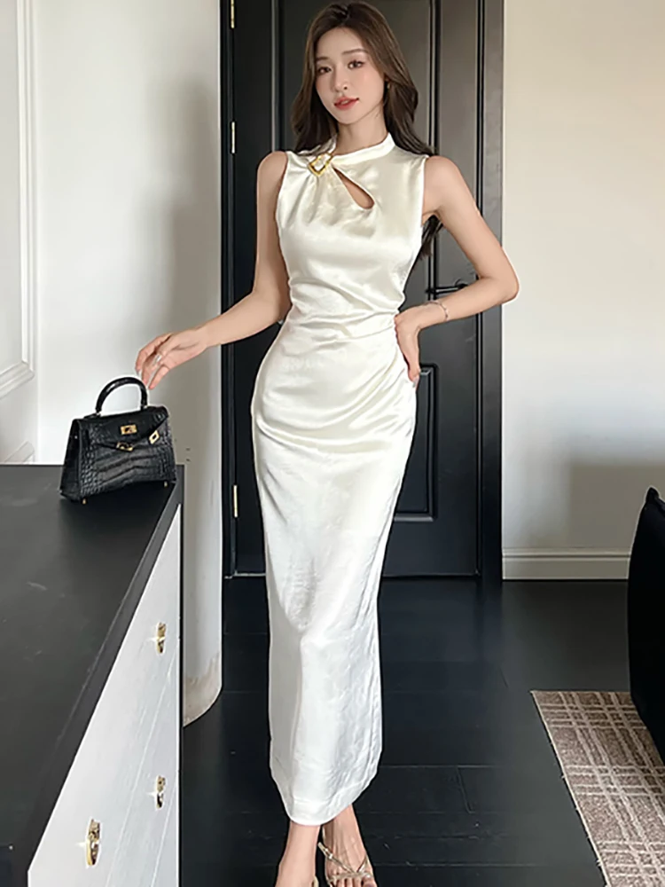 Verano púrpura satén Jacquard ahueca hacia fuera el vestido largo con cuello levantado mujeres elegante vestido internacional de lujo 2025 vestido coreano Chic