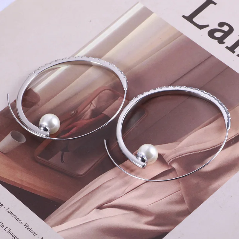 

Classic Big Circle Exaggerated Personality Glass Pearl Clear Cubic Zircon Paved Large Hoops for Women, Fashion Dangle Earrings