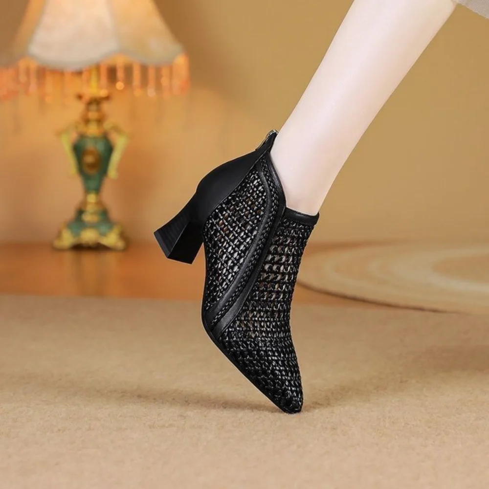 Stivaletti da Donna Traforati  - Women'S Shoes Kitten Heels recensione e prezzo