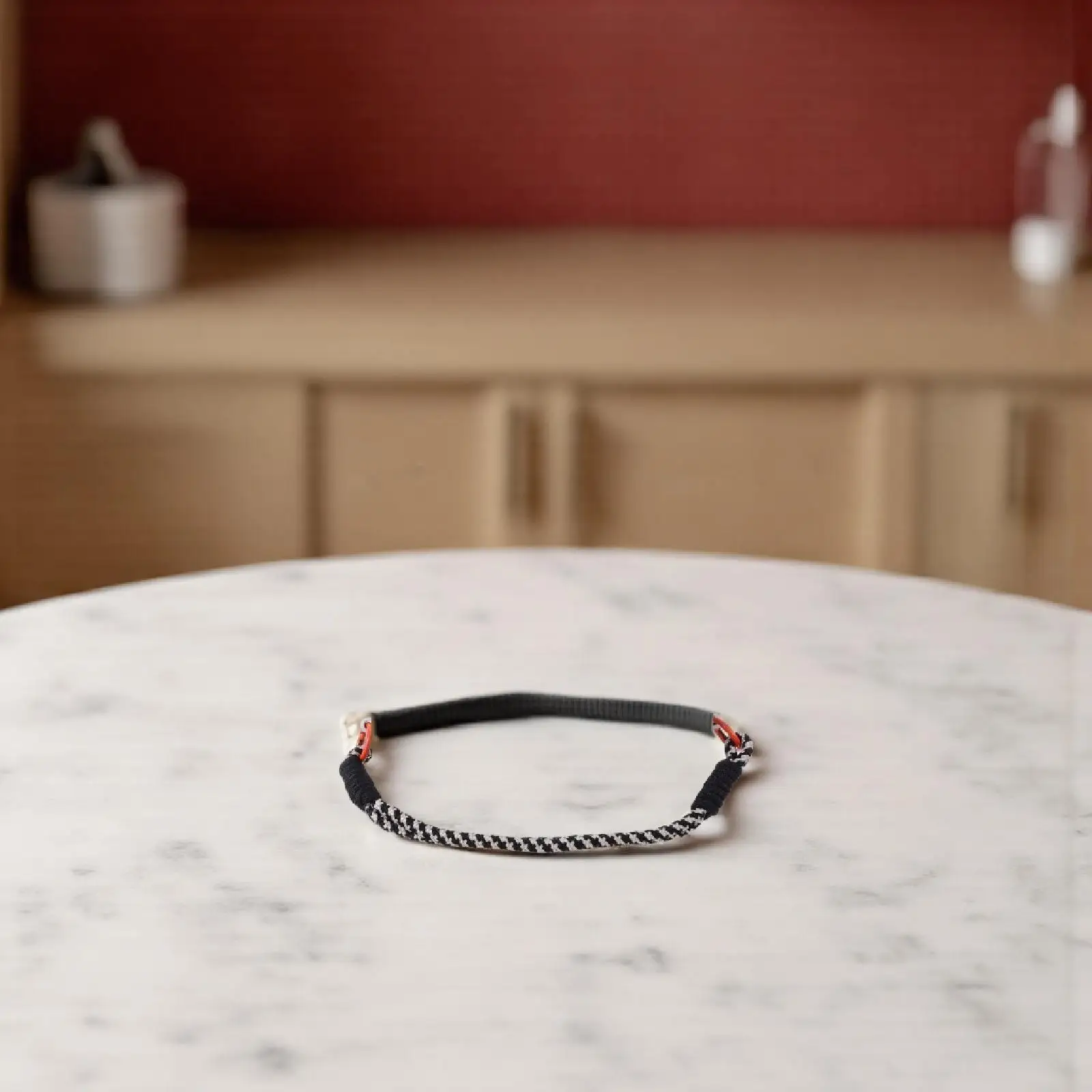 

Beach Makeup Bag Organizer Silicone Phone Wallet Key Case for Travel Toiletries Sunglasses Summer Beach Outings