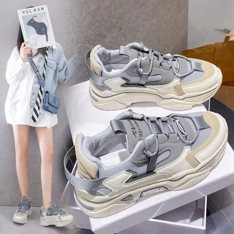 Damessneakers Japanse casual nieuwe mode vrijetijdsschoenen Ademende veterschoenen Leuke antislip sportschoenen met dikke zolen