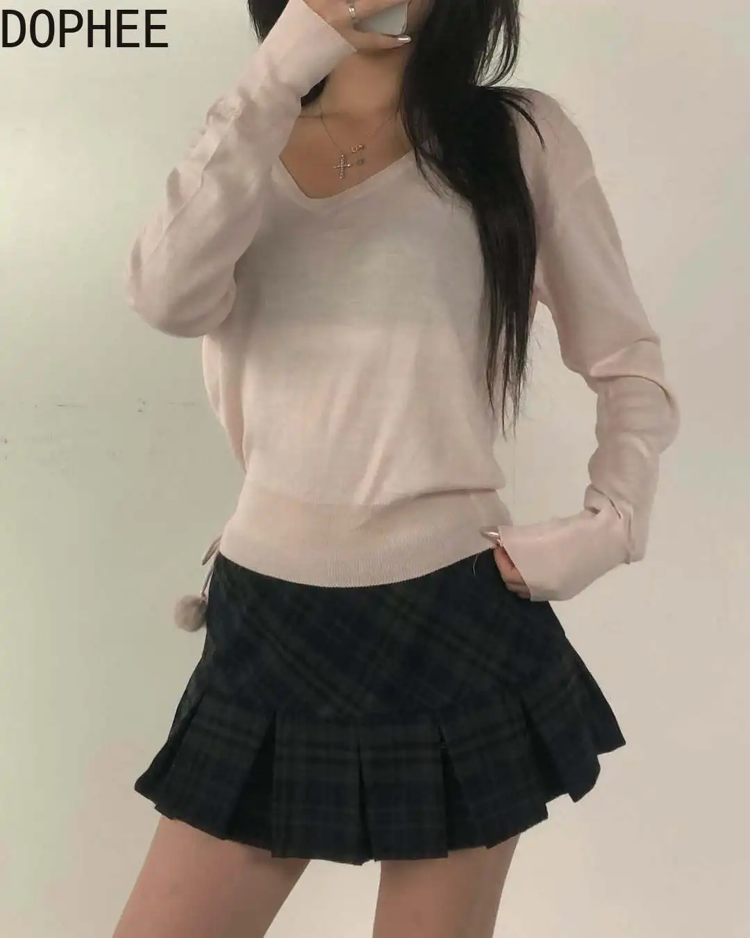 

Корейская модная женская розовая футболка с длинным рукавом, осень-зима, нерегулярный пуловер с v-образным вырезом и завязками, топ, однотонные вязаные свитера