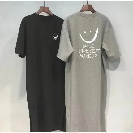 2025 Plus Size Summer Women's Smiley Side-Slit T-Shirt - Casual Loose Fit Dress