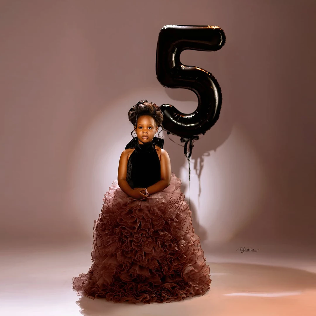 

Africa South Style Puffy A-line Ruffled Tulle Children's Dresses Chic Halter Backless Ruffle Pleated Kids Birthday Party Gowns