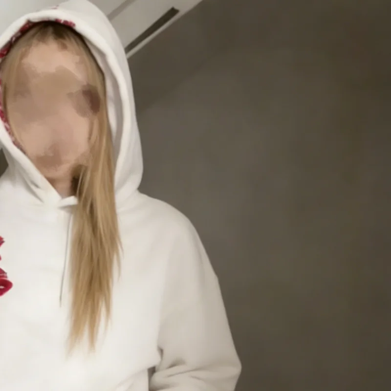 

Модная повседневная толстовка с капюшоном и принтом в виде губ, женская, для повседневной носки, уличный стиль, базовая, мягкая, удобная, стильная.