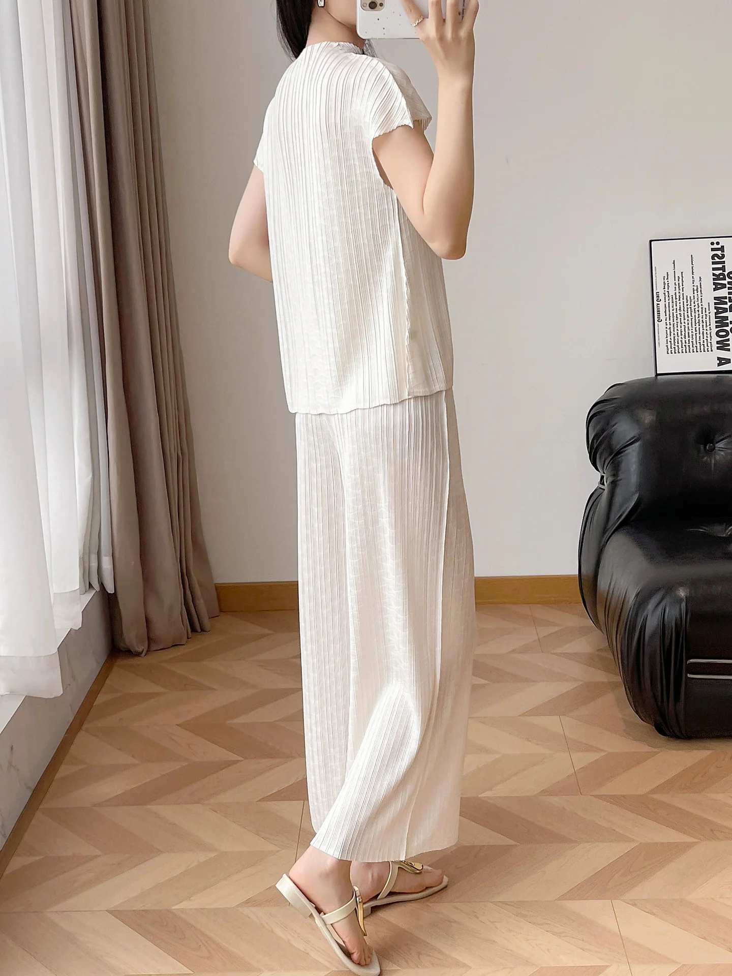 Summer New Women's Three-Part Set with Pleats Wide Leg Pants High Waist Short Sleeve Top Slimming Casual Fashion Ensemble