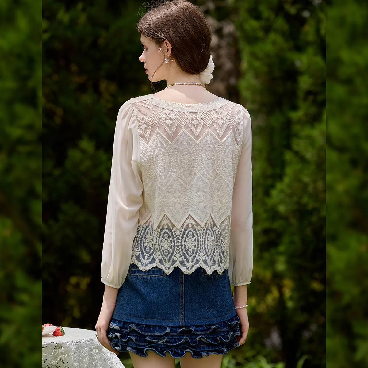 LOUIS YAO Sweet Lace V-neck Cardigan 2025 Autumn Women's Shirt Woven Non Elastic Embroidered Single Breasted Long Sleeved Shirt