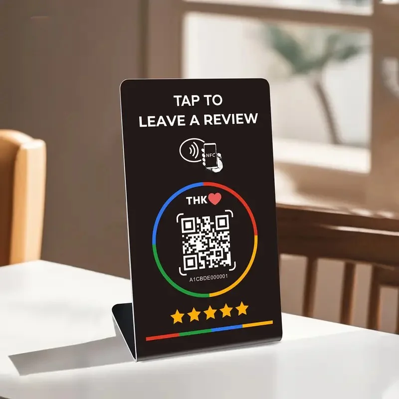 NFC 215, programmeerbaar voor Google Review Card NFC Station Table 13,56 MHz QR-code kan onafhankelijk worden ingesteld om staande kaart te koppelen