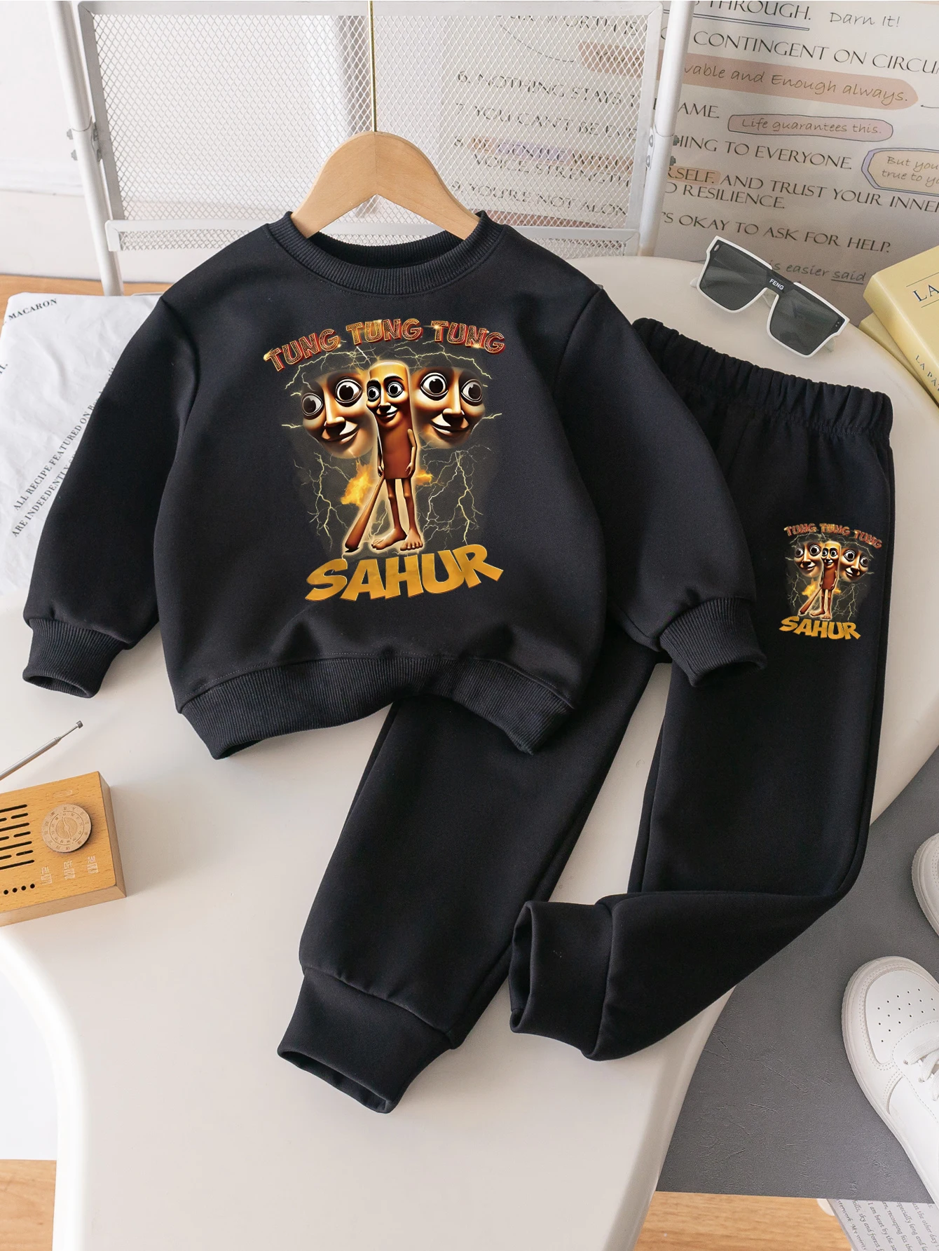 

Boys' Versatile Set Fabric Skin friendly and Comfortable Autumn Outwear Trendy Wooden Stick Man Pattern Boys' Combo