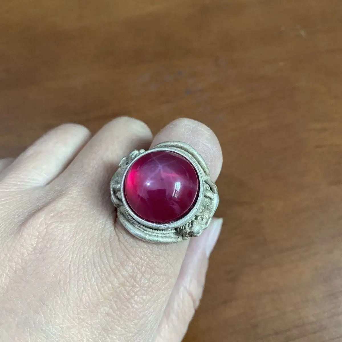 Antique collection ring, hand-set big red star gemstone, retro transshipment open ring.