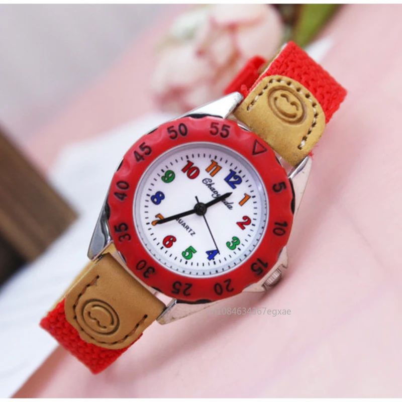 Kinderen kinderhorloges Casual mode Leuke studenten kijken naar het leven Waterdicht PU lederen band quartz polshorloge voor meisjesjongen